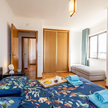 Beachfront 3Bdr Apt On Marginal Boulevard São Martinho do Porto Buitenkant foto